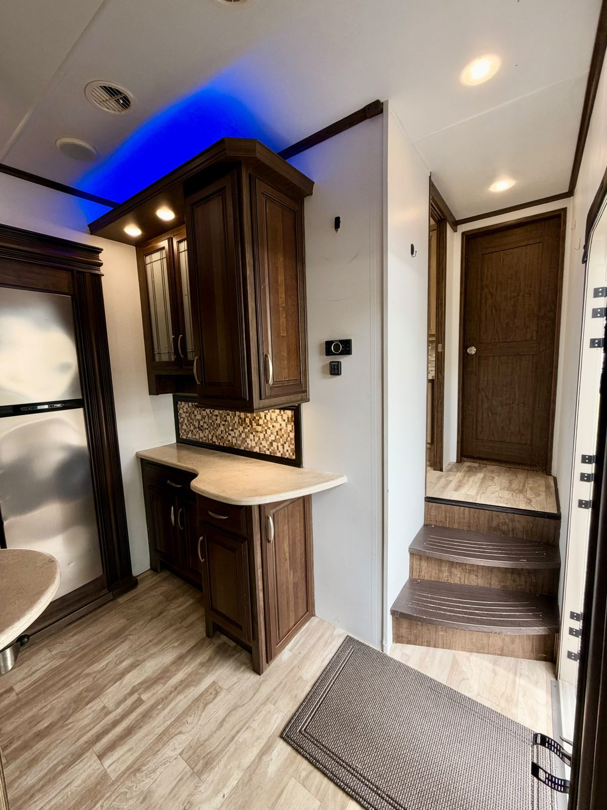 2016 Grand Design Solitude foto 12