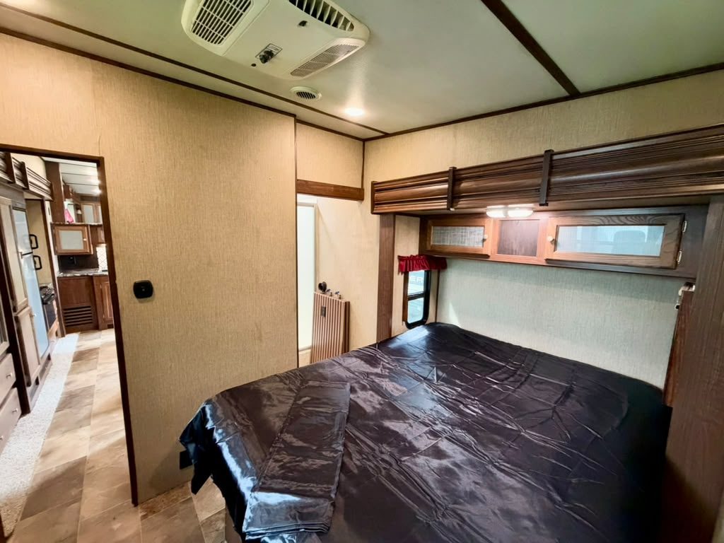 2017 Keystone Sprinter 334FWFLS foto 20